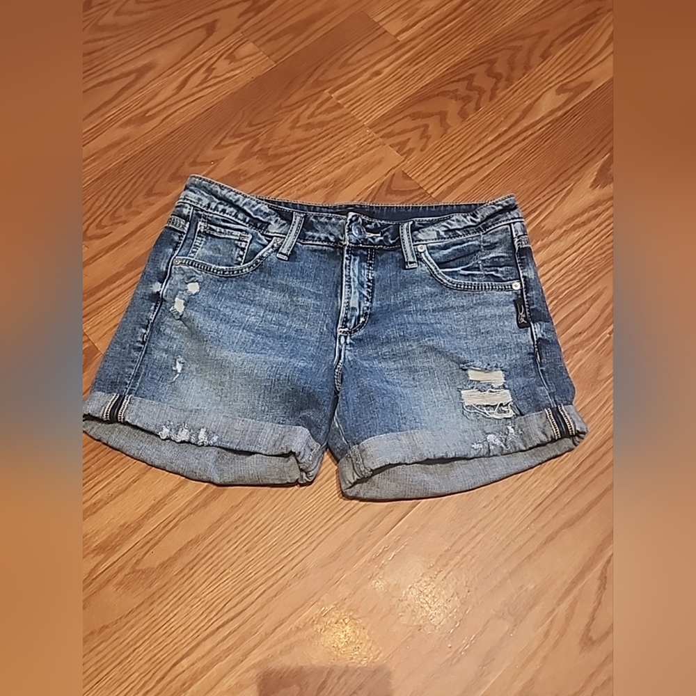Silver‎ jeans shorts size 26 boyfriend short distressed roll hem